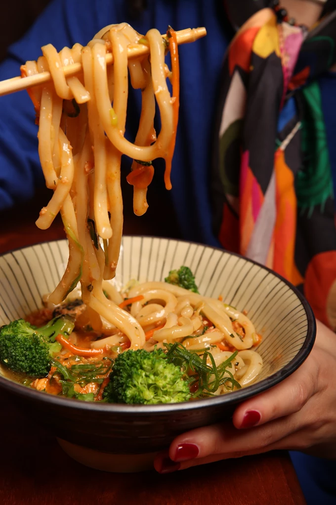 Το 'Ekiben Kitchen South' του Άρη Βεζενέ στη Γλυφάδα 3