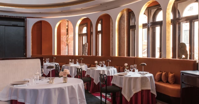 Το εστιατόριο Palais Royal στο ξενοδοχείο Noliski της Βενετίας