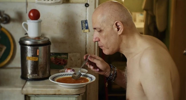 teo_o_geitonas_mou_mikrou_mikous