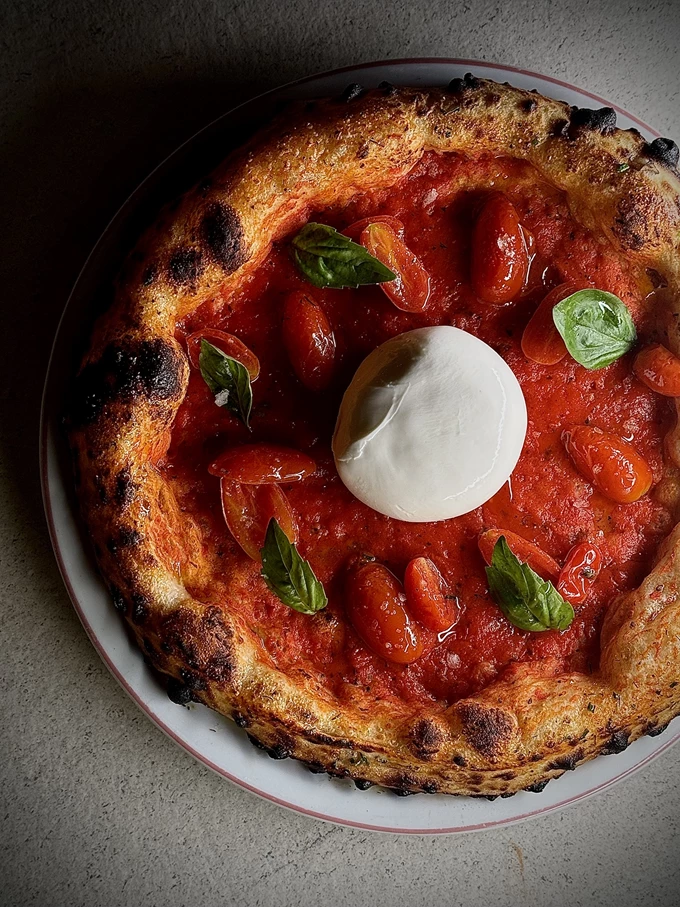 Το Etien Pizza Bar στη Βούλα 9