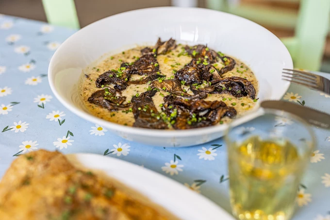 Το εστιατόριο Το Κοτέτσι στην Πεύκη 7