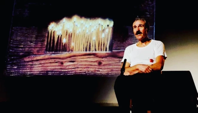 Τα κατά μάρκον, μια ρεμπέτικη λειτουργία