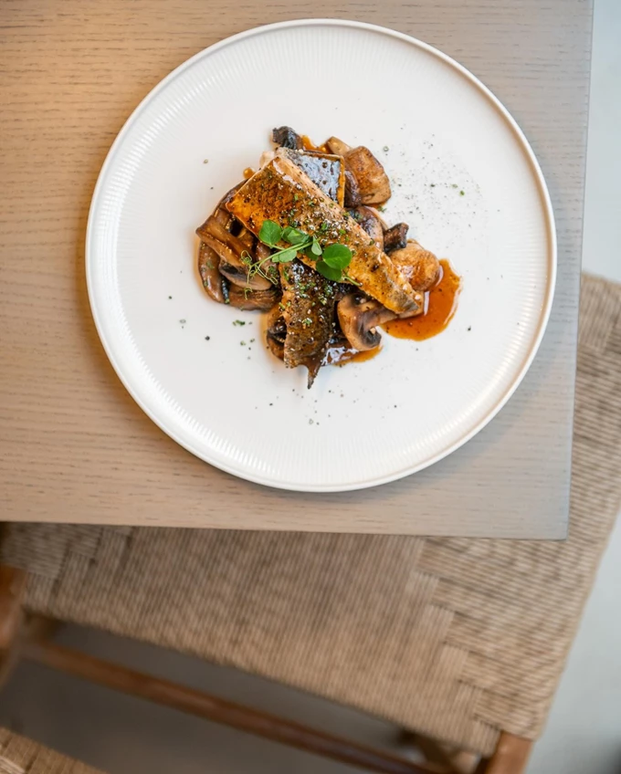 Το εστιατόριο Strouga στο Νέο Κόσμο 2