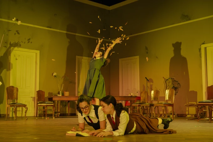 Περιπέτειες της Αλίκης στη Χώρα των Θαυμάτων