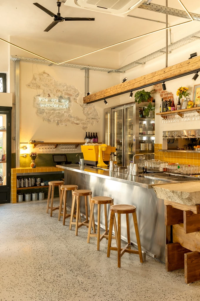 Το μπαρ El Mío Abnormal στον Βόλο 2