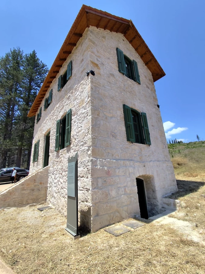 πρώην βασιλικό κτήμα Τατόι