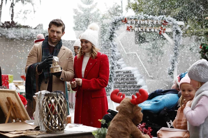Designing Christmas With You Mistletoe moments
