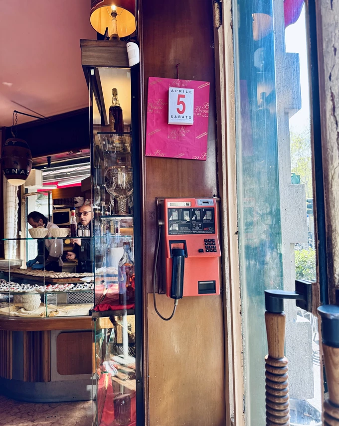 Το μπαρ Bar Basso στο Μιλάνο 10