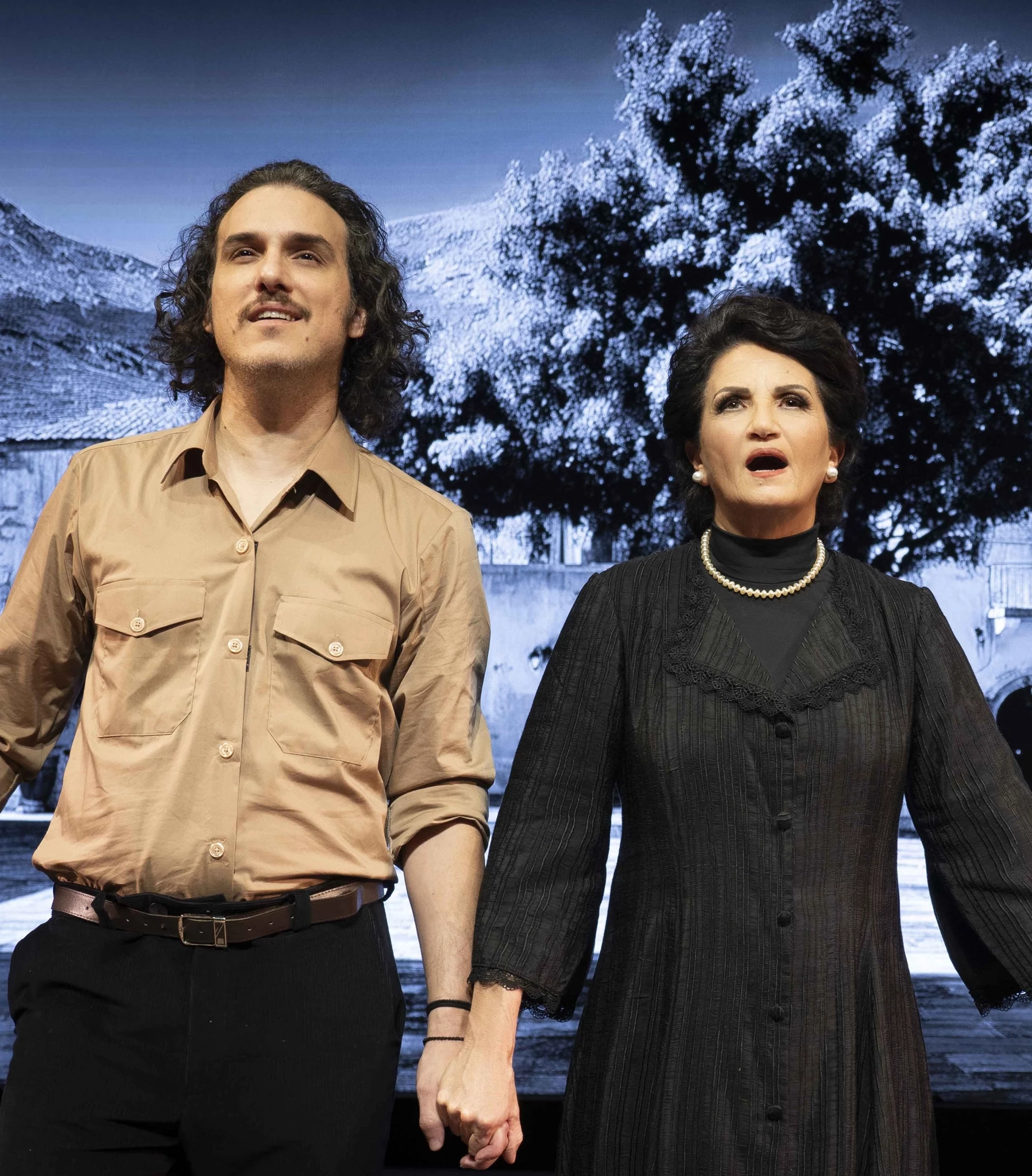 Νίκος Ξυλούρης - Ο αρχάγγελος της Κρήτης