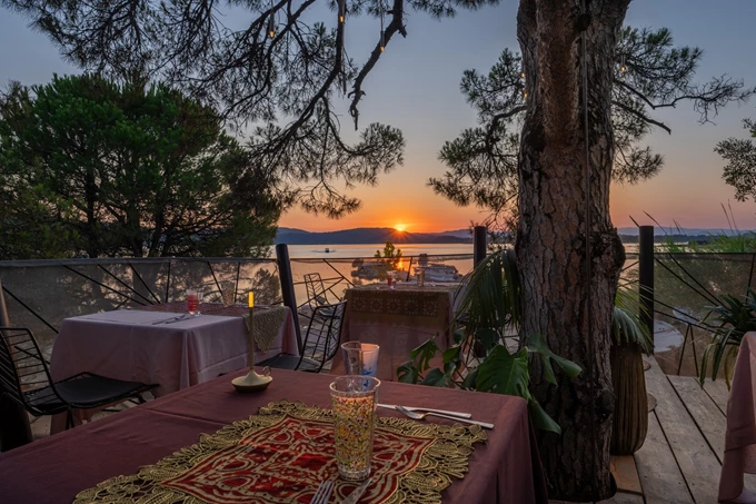 Το εστιατόριο Treehouse στη Χαλκιδική 5