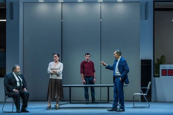 Οιδίποδας του Ρόμπερτ Άικ