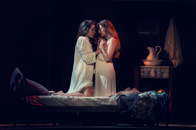 Πλάσματα του Θεού: υπόθεση Παπέν