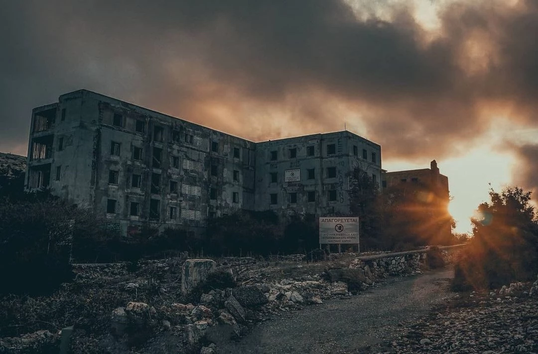 Λένε πως αυτά τα 9 μέρη στην Αττική είναι στοιχειωμένα