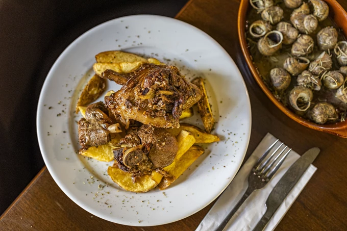 Ο Κατσούρμπος στην πλατεία Προσκόπων 8