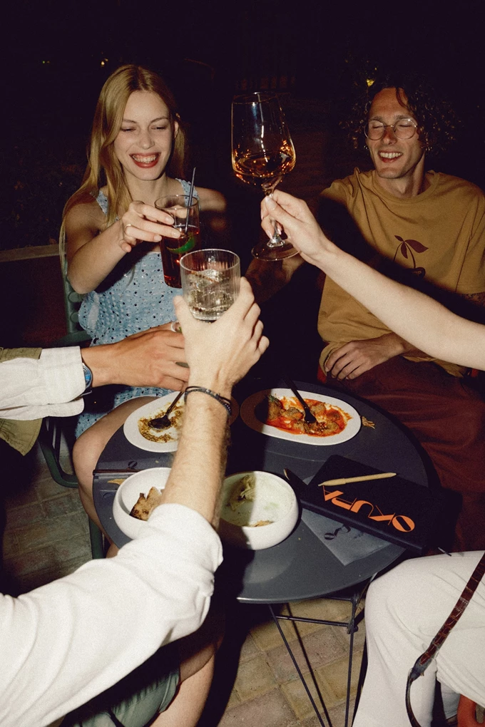 Το Okupa Kitchen & Listening Bar στου Ψυρρή 12