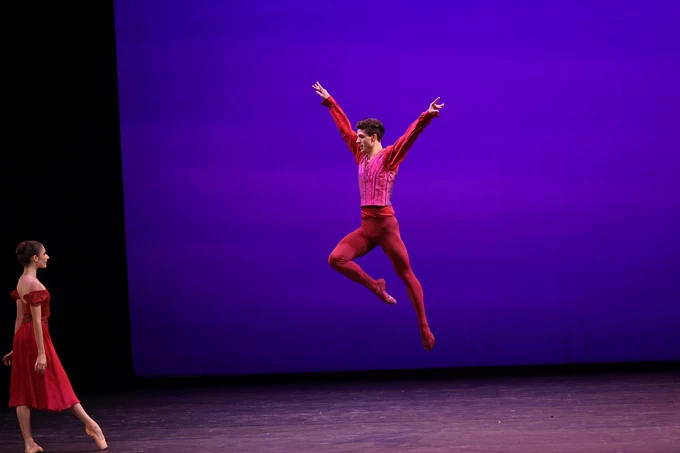 PARIS OPERA JUNIOR BALLET