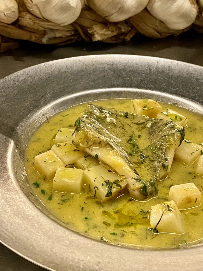 To αχνιστό χριστόψαρο, στο Pharaoh