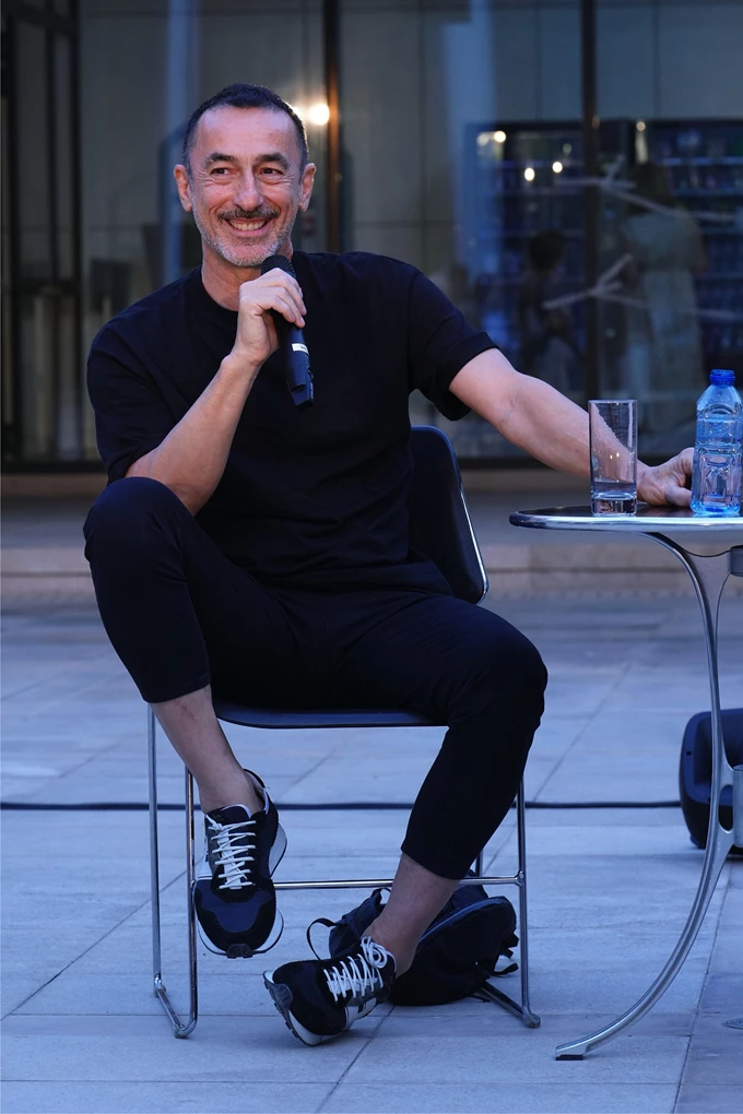 Δημήτρης Παπαϊωάννου sketches from life