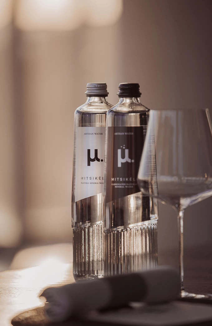 Το μ. Artisan Water κάνει ακόμη πιο ξεχωριστή την εμπειρία του Dine Athens 2025. 7