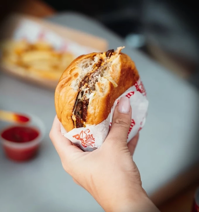 Τα designάτα burgerάδικα στην Αθήνα_South Patty 3