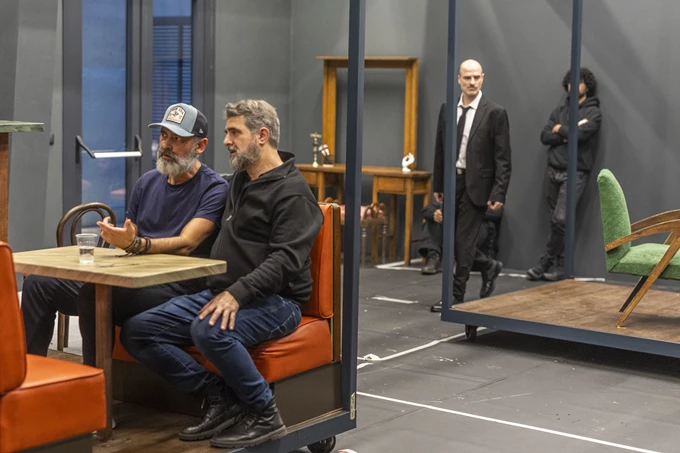 Λόλα (πρόβα)