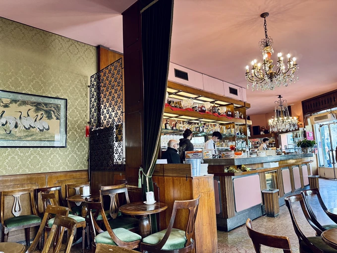 Το μπαρ Bar Basso στο Μιλάνο 3