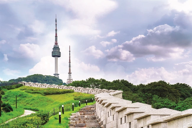 Ν Seoul Tower