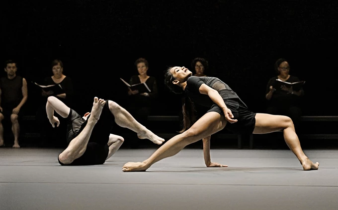 30ο Διεθνές Φεστιβάλ Χορού Καλαμάτας Hessisches Staatsballett I Am Afraid to Forget Your Smile