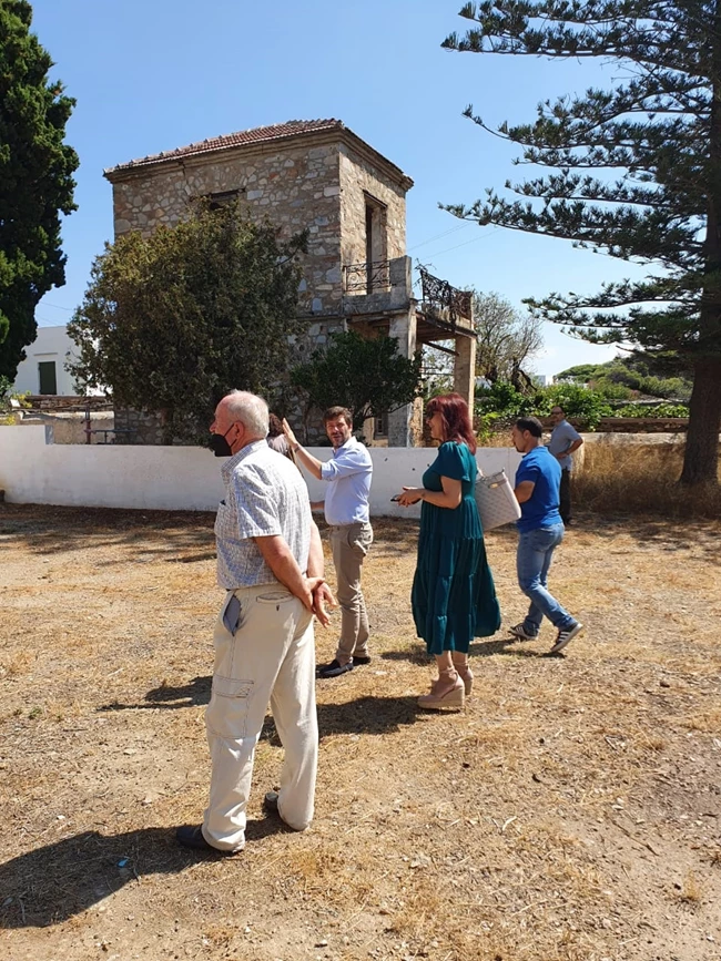 Η αγγειοπλαστική στο επίκεντρο της επίσκεψης του Υφυπουργού Πολιτισμού και Αθλητισμού Νικόλα Γιατρομανωλάκη στη Σίφνο