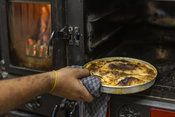 Το εστιατόριο - ελεβέ καφενείο Φλάρος στο Παγκράτι