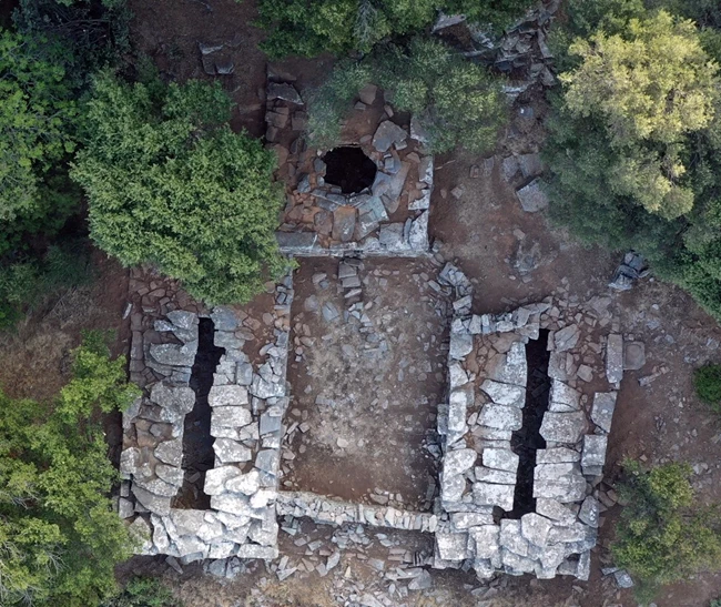 Το συγκρότημα δρακόσπιτων στην θέση Πάλλη-Λάκα