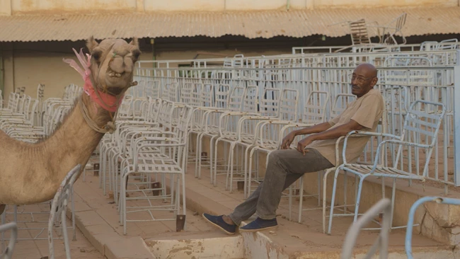 Talking About Trees (Suhaib Gasmelbari, Sudan, 2019)