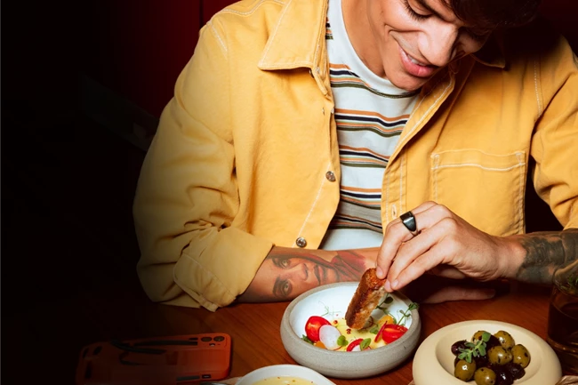 Η MasterCard στρώνει τραπέζι στο Around the table 1