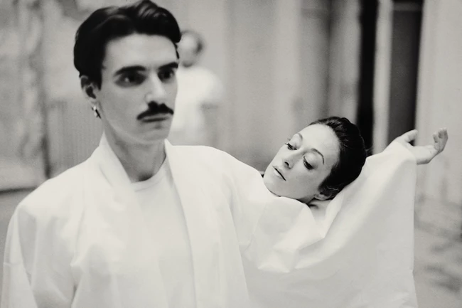 Φτιάξε τη δυστυχία σου μόνος σου