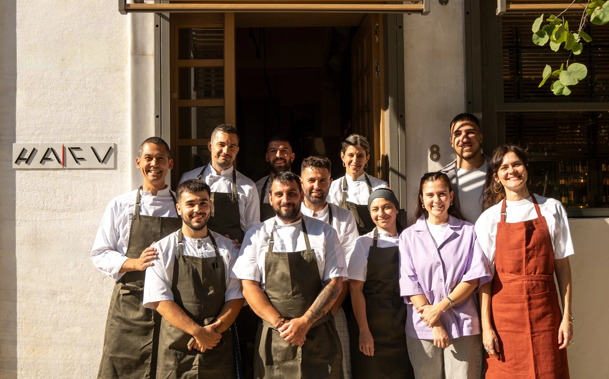 Το Hafu του Σωτήρη Κοντιζά ανοίγει πλέον και το μεσημέρι