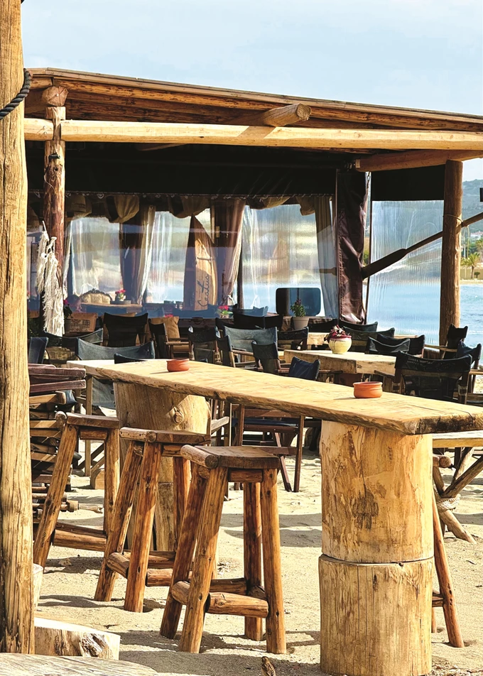 Castus Beach Bar