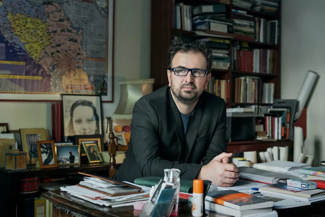 Γιετόν Νεζίραϊ