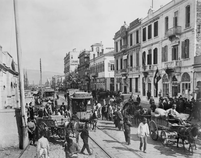 Σμύρνη, η καταστροφή μίας κοσμοπολίτικης πόλης 1900-1922