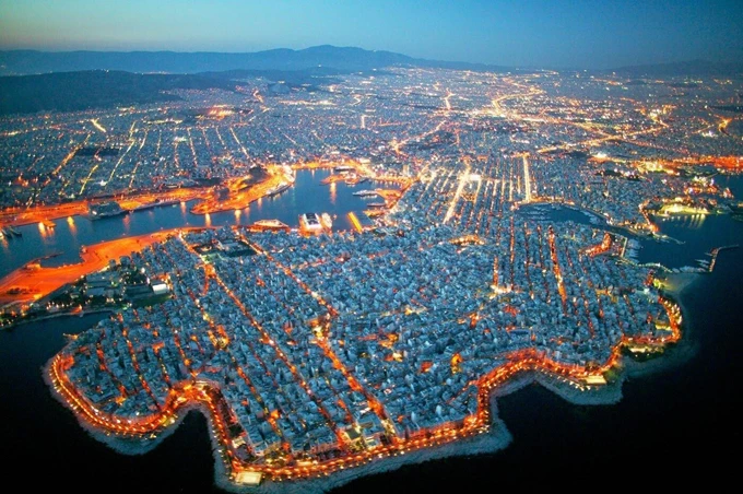 Οι αλάνες του Πειραιά 1