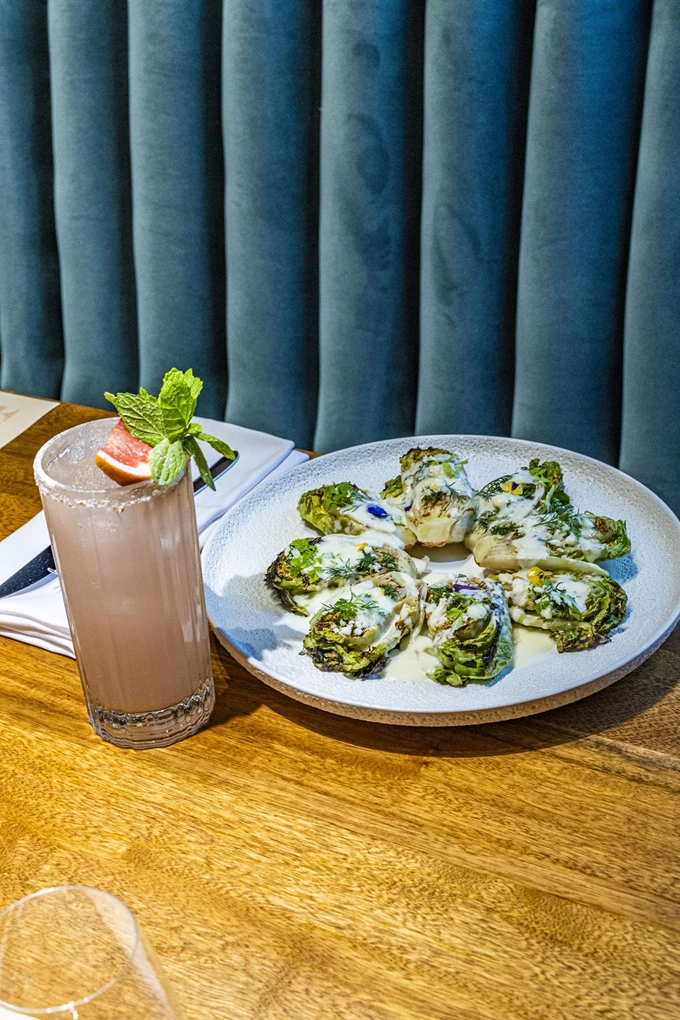 Το bar restaurant Yaboo στον Πειραιά 26