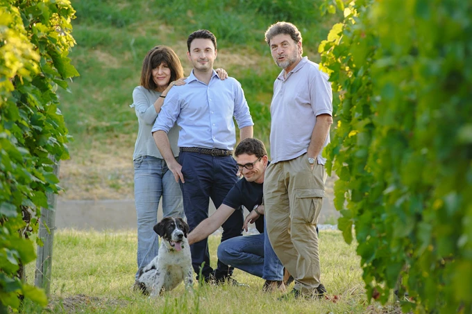 ​​​​ΑΜΒΥΞ