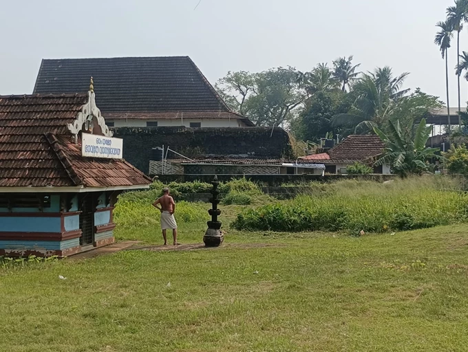 Αθηνά Κουμπαρούλη