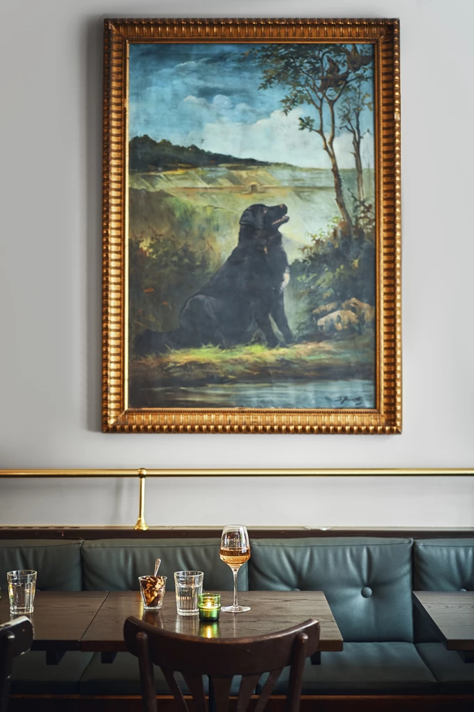 Το μπαρ The Cambridge Public House στο Παρίσι 118