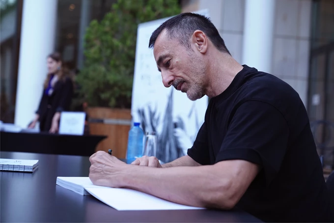 Δημήτρης Παπαϊωάννου sketches from life