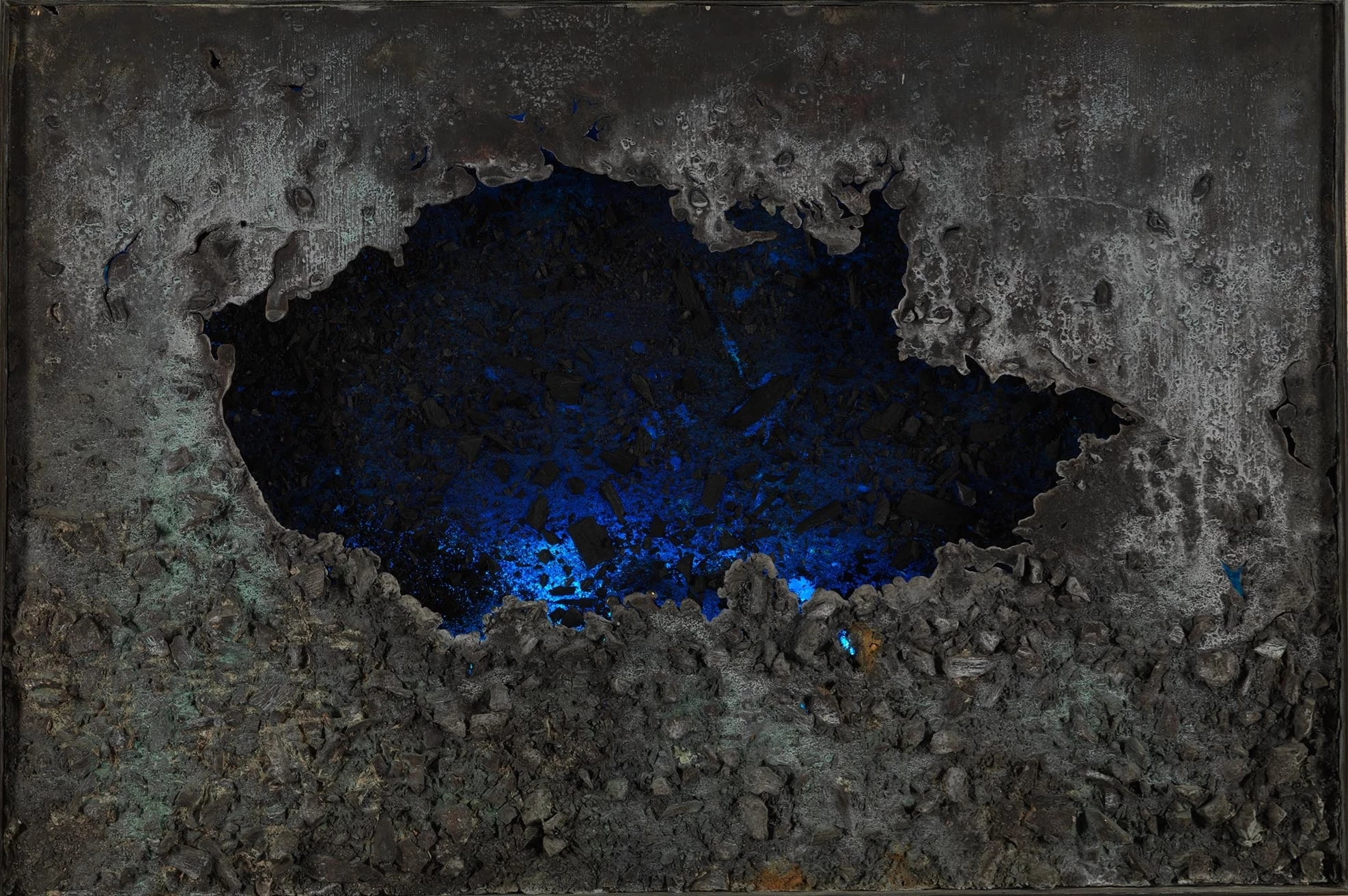 Απόστολος Φανακίδης: Μεταξύ Φωτός και Ύλης