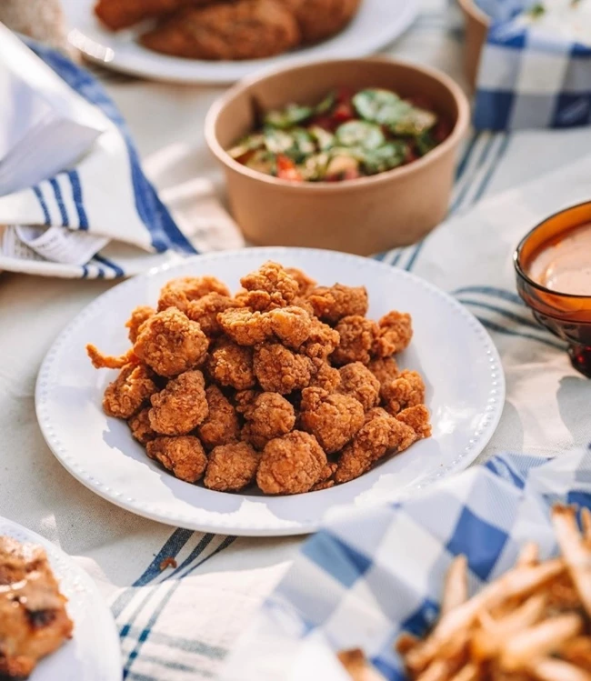 Οι κοτομπουκιές στο Chicken Picnic