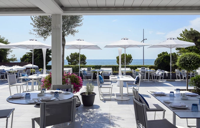 Salonika restaurant Θεσσαλονίκη εστιατόριο διακοπές