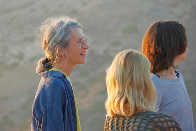 Elke Marhöfer στο Communities Between Islands