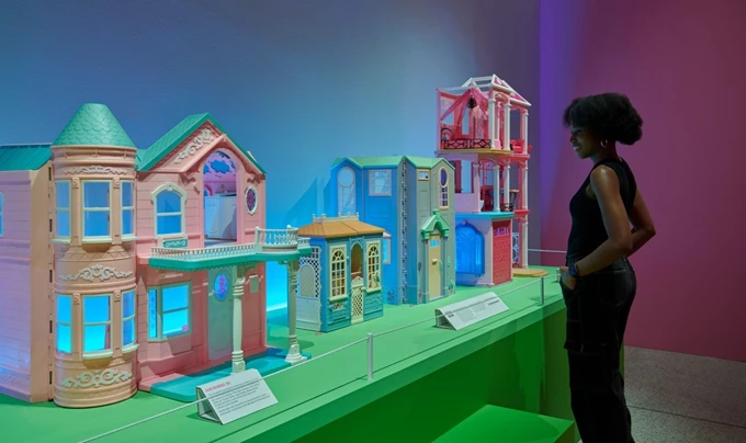 Κουκλόσπιτα Barbie ® : The Exhibition Design Museum