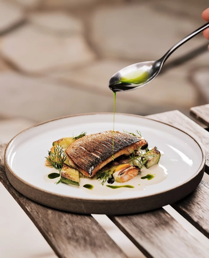 Stamna στη Σίφνο υπό την επιμέλεια του Γκίκα Ξενάκη